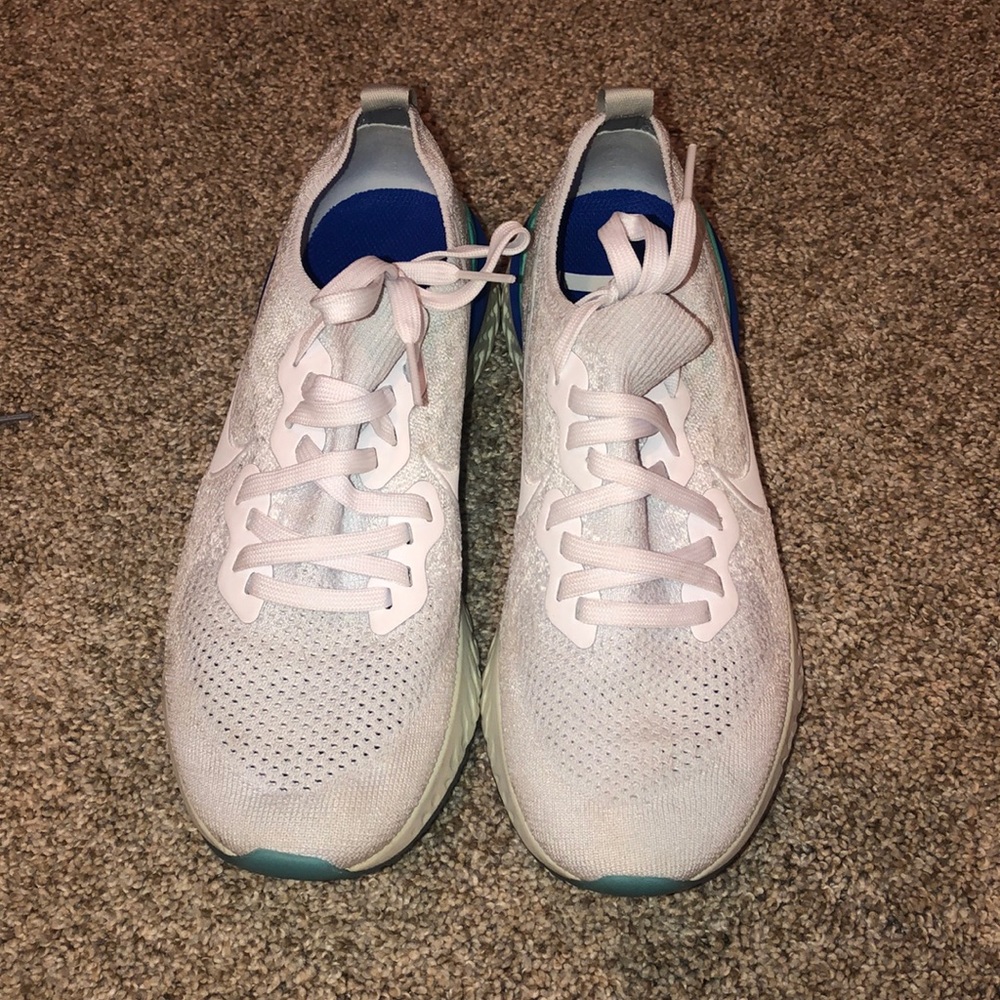 Nike tennis shoes
